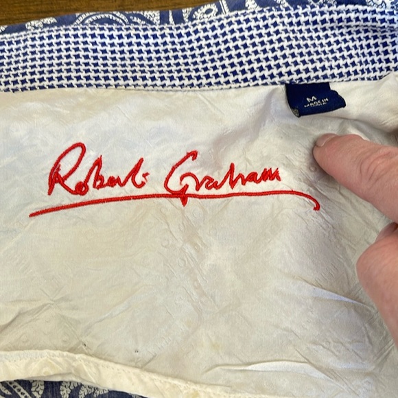 Robert Graham men's size M shirt. Great condition. - Picture 1 of 5